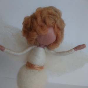 Natúr színű tündér - gyapjú tündér, angyal tűnemez technikával  - otthon & életmód - dekoráció - dísztárgy - Meska.hu