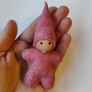 Marokmanó rózsaszín - gyapjúfilc baba, Waldorf játék , Játék & Sport, Baba & babaház, Baba, Baba-és bábkészítés, Nemezelés, MESKA