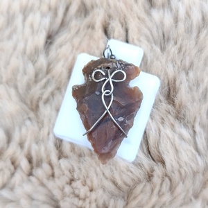 Jáspis nyílhegy medál, Ékszer, Nyaklánc, Medálos nyaklánc, Ékszerkészítés, Fémmegmunkálás, MESKA