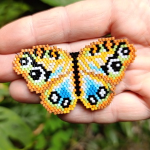 Pillangó peyote medál sodrony szálon, Ékszer, Nyaklánc, Medálos nyaklánc, Ékszerkészítés, Gyöngyfűzés, gyöngyhímzés, MESKA