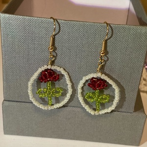 Keretes virág fülbevaló - ékszer - fülbevaló - lógó fülbevaló - Meska.hu