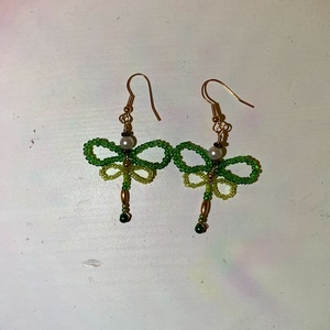 Zöld szitakötős fülbevaló - ékszer - fülbevaló - lógó fülbevaló - Meska.hu