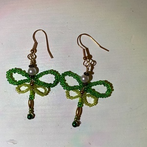 Zöld szitakötős fülbevaló - ékszer - fülbevaló - lógó fülbevaló - Meska.hu