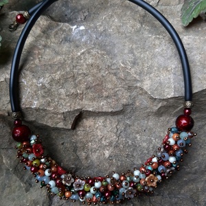 Szines, vidám, virágos - ékszer - nyaklánc - gyöngyös nyaklánc - Meska.hu