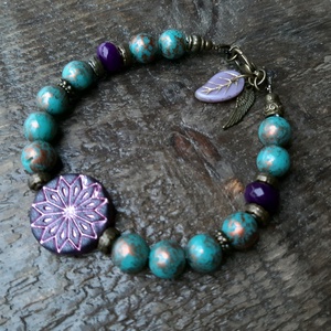 Lila és türkiz - ékszer - karkötő - gyöngyös karkötő - Meska.hu