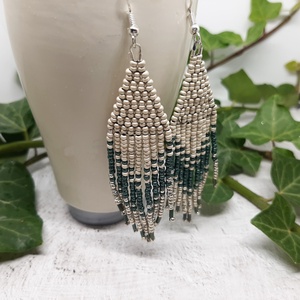 Pasztell színű fülbevaló japán gyöngyökből - ékszer - fülbevaló - csillár fülbevaló - Meska.hu