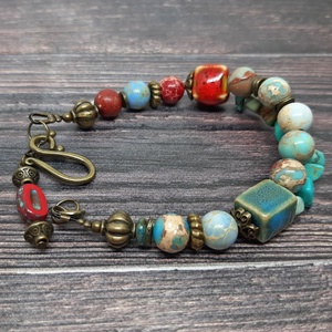 Szines, bohém karkötő - ékszer - karkötő - gyöngyös karkötő - Meska.hu