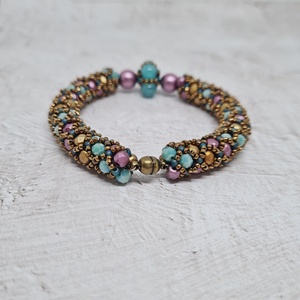 Arany szinú karkötő akvamarinnal - ékszer - karkötő - karkötő medállal - Meska.hu