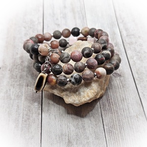 Szürke-barna-rózsaszin karperec - ékszer - karkötő - széles karkötő - Meska.hu