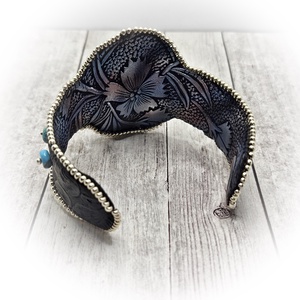 Howlit karperec - ékszer - karkötő - széles karkötő - Meska.hu