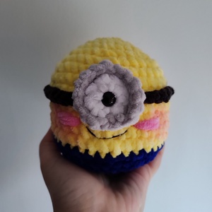 Horgolt Minionok inspirálta figura - játék & sport - plüssállat & játékfigura - plüss mesefigurák - Meska.hu