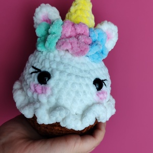 Unikornis Cupcake Muffin Horgolt  - Egyedi Kézműves Dekoráció vagy Ajándék, Játék & Sport, Plüssállat & Játékfigura, Más figura, Horgolás, MESKA