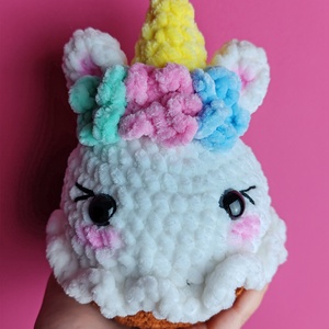 Unikornis Cupcake Muffin Horgolt  - Egyedi Kézműves Dekoráció vagy Ajándék - játék & sport - plüssállat & játékfigura - más figura - Meska.hu