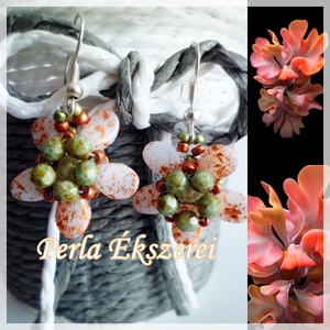 Violetta-Narancsfröcskölt fehér virág alakú fülbevaló., Ékszer, Fülbevaló, Lógó fülbevaló, Ékszerkészítés, Gyöngyfűzés, gyöngyhímzés, MESKA