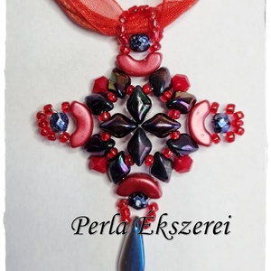 Pippa kereszt medál - ékszer - nyaklánc - medálos nyaklánc - Meska.hu