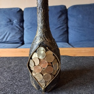 Bőség üveg pénz érmékkel, arany színnel. - Meska.hu