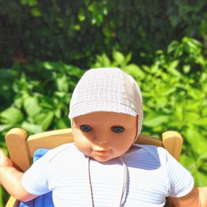 Labda sapka - fiú, füles, kombinált, drapp- drapp apró kockás - baba - mama - babaruházat - babasapka - Meska.hu