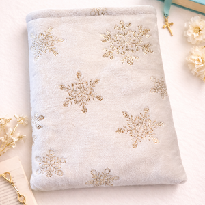 Hópelyhes plüss könyvvászon � Stílusos védelem kedvenc könyveidnek - Nagyméretű - Meska.hu