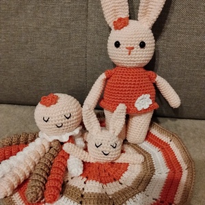 Horgolt nyuszis babaváró szett , Játék & Sport, Plüssállat & Játékfigura, Nyuszi, Horgolás, MESKA