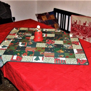 PATCHWORK KARÁCSONYI terítő 100% pamut - otthon & életmód - konyhafelszerelés, tálalás - tálalás - terítő - Meska.hu