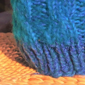 Balaton-kék csavartmintás sapka - ruha & divat - sál, sapka, kendő - sapka - Meska.hu