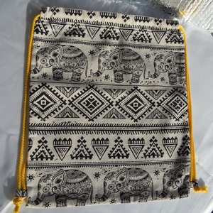 Fekete - krémszín elefántos  gymbag, hátizsák, tornazsák 100% pamut  - táska & tok - hátizsák - tornazsák, gymbag - Meska.hu