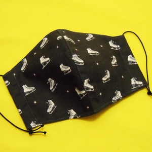 KORCSOLYÁS arcmaszk - kis méret - minőségi pamutból - gyerek - gyerek - Meska.hu