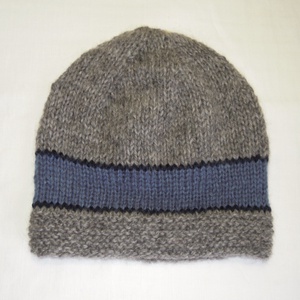 Gyapjú, kötött, férfi sapka - szürke, kék csíkos - Meska.hu