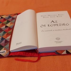 Színes háromszögek - textil könyvborító - könyv & zene - könyvtok - Meska.hu
