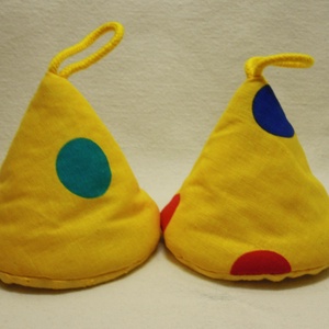 Vidám sárga, színes pöttyös edényfogó - 1 pár - otthon & életmód - konyhafelszerelés, tálalás - konyhai textil - edényfogó & edényfedő - Meska.hu