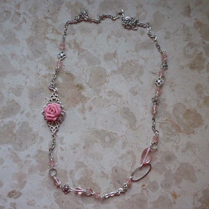 Lazacrózsaszín-ezüst hosszú asszimetrikus nyaklánc rózsával -  - Meska.hu