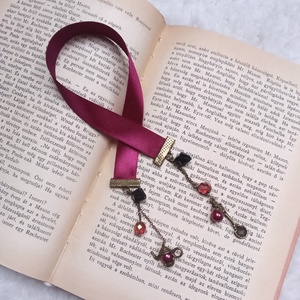 Egy gyümölcsteát? - burgundy szatén könyvjelző 4/8 - Meska.hu