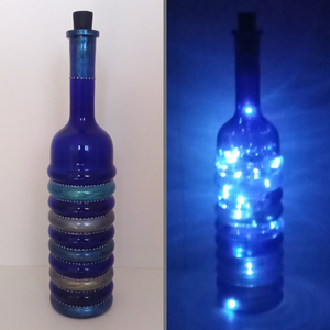 Kékséges-Szépséges üveglámpás - egyedi festett üveg bottlelamp, Otthon & Lakás, Lámpa, Hangulatlámpa, Festett tárgyak, Üvegművészet, Meska