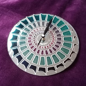 Tükrös nautilus - egyedi festett üveg falióra - otthon & életmód - dekoráció - fali és függő dekoráció - falióra & óra - Meska.hu
