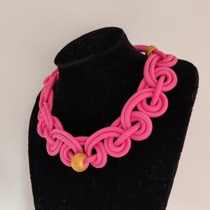 Pink makramé kötél nyaklánc � kézzel font statement ékszer - ékszer - nyaklánc - statement nyaklánc - Meska.hu