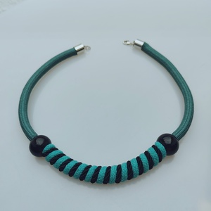 Turquoise Twist � Kézzel tekert kötélnyakék fekete gyöngyökkel (Mélytürkiz és Fekete) - ékszer - nyaklánc - statement nyaklánc - Meska.hu