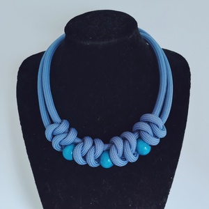 Indigo Knot Statement � Farmerkék makramécsomós nyakék türkiz gyöngyökkel - ékszer - nyaklánc - statement nyaklánc - Meska.hu