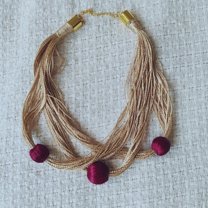 Burgundy Chic � Sokszálas statement textilnyaklánc kézzel bevont szatén golyókkal - ékszer - nyaklánc - statement nyaklánc - Meska.hu