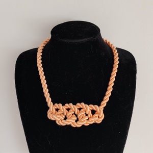 Peach Silk Knot  � Selyemzsinór díszcsomós textilnyakék (Barack) - Meska.hu