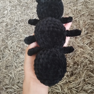 Horgolt hangya, Játék & Sport, Plüssállat & Játékfigura, Más figura, Horgolás, MESKA