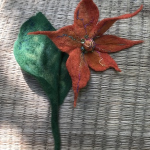 Ballagásra nemez virág - ünnepi díszek, dekorációk - húsvéti díszek és dekorációk - húsvéti asztaldíszek - Meska.hu