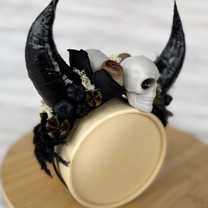 Fejdísz - fekete Halloween - otthon & életmód - dekoráció - halloween - halloweeni jelmez és kiegészítők - Meska.hu