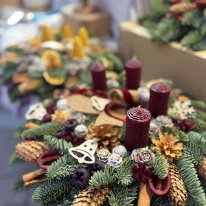 Adventi koszorú - Méhviasz gyertyával - Meska.hu