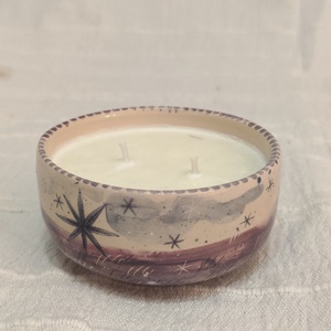 Szójaviasz illatgyertya-kézzel festett kerámiában - karácsony - karácsonyi lakásdekoráció - karácsonyi illatgyertya, mécses - Meska.hu