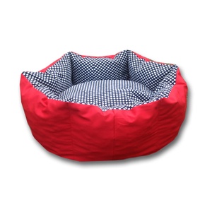 Cica - kutyaágy piros és  fekete- fehér pöttyös anyagból -  - Meska.hu