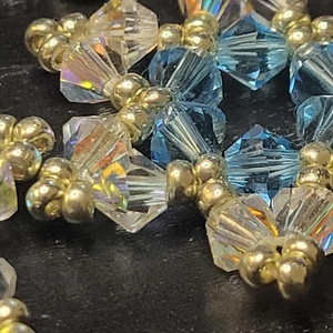 Karácsonyi hópihe fülbevaló - ékszer - fülbevaló - lógó fülbevaló - Meska.hu Karácsonyi hópihe fülbevaló - ékszer - fülbevaló - lógó fülbevaló - Meska.hu