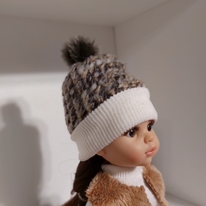 Paola Reina barna-beige kötött sapka bojttal - játék & sport - baba & babaház - babaruha, babakellék - Meska.hu