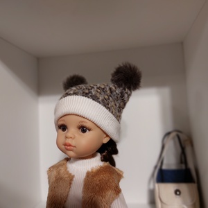 Paola Reina barna-beige kötött sapka két bojttal - játék & sport - baba & babaház - babaruha, babakellék - Meska.hu