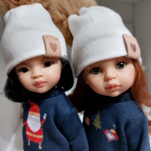 Paola Reina beige kötött sapka barna bojttal - Meska.hu