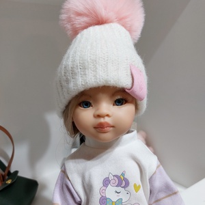 Paola Reina beige kötött sapka babarózsaszín bojttal - játék & sport - baba & babaház - babaruha, babakellék - Meska.hu